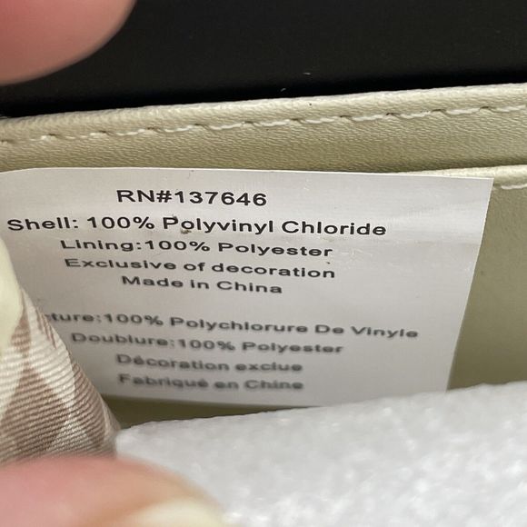 London Fog Adalia Zip Around Wallet Wristlet Cream Caviar NWT - Picture 7 of 10